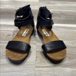 🚩 Steve Madden Black Women's Sandals size 37 EURO